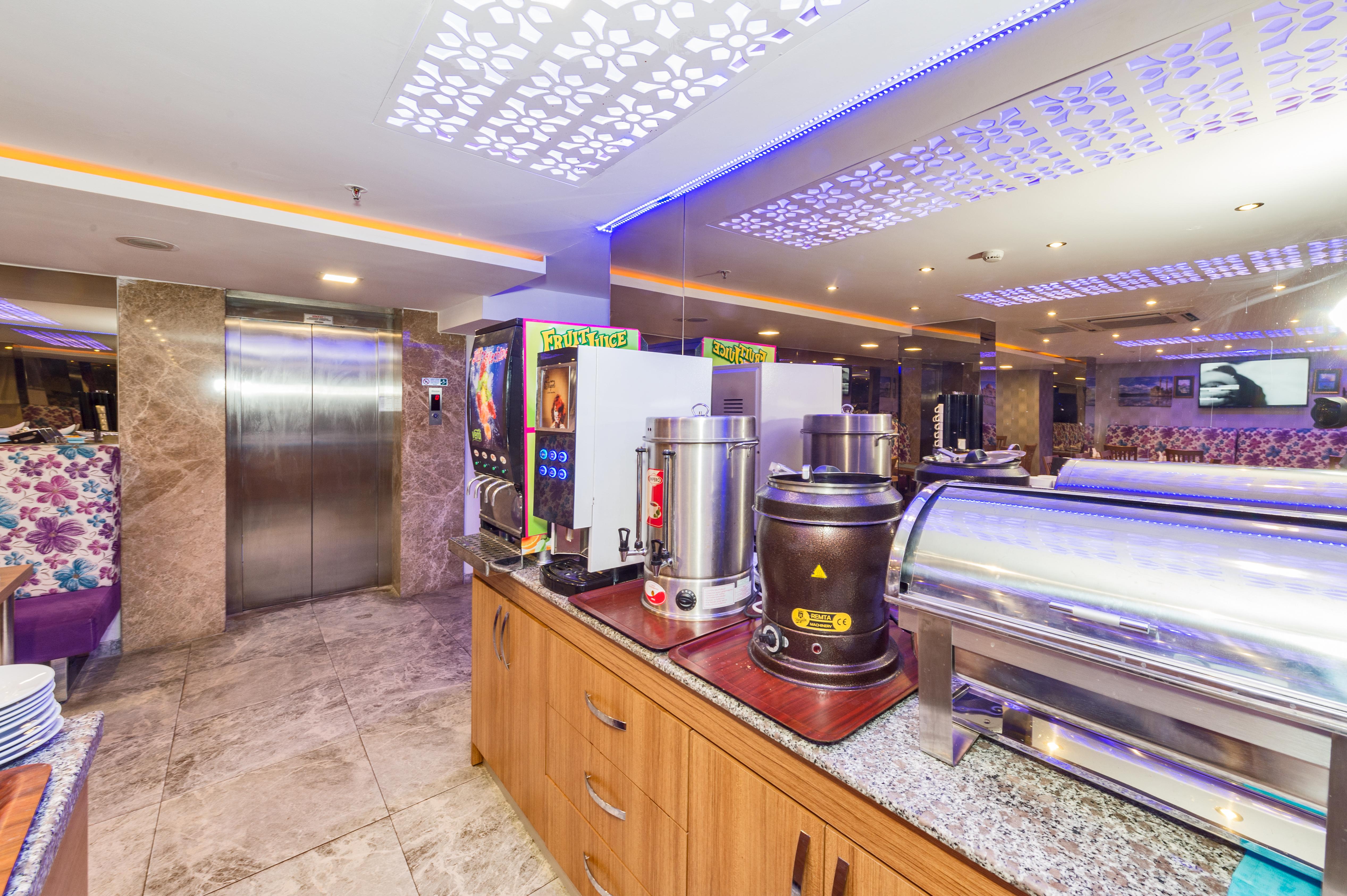 Grand Pamir Hotel Istanbul Exterior photo